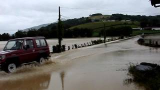 preview picture of video 'Inondations environs de St-Jean-Pied-de-Port, Pays Basque, 04 juillet 2014'