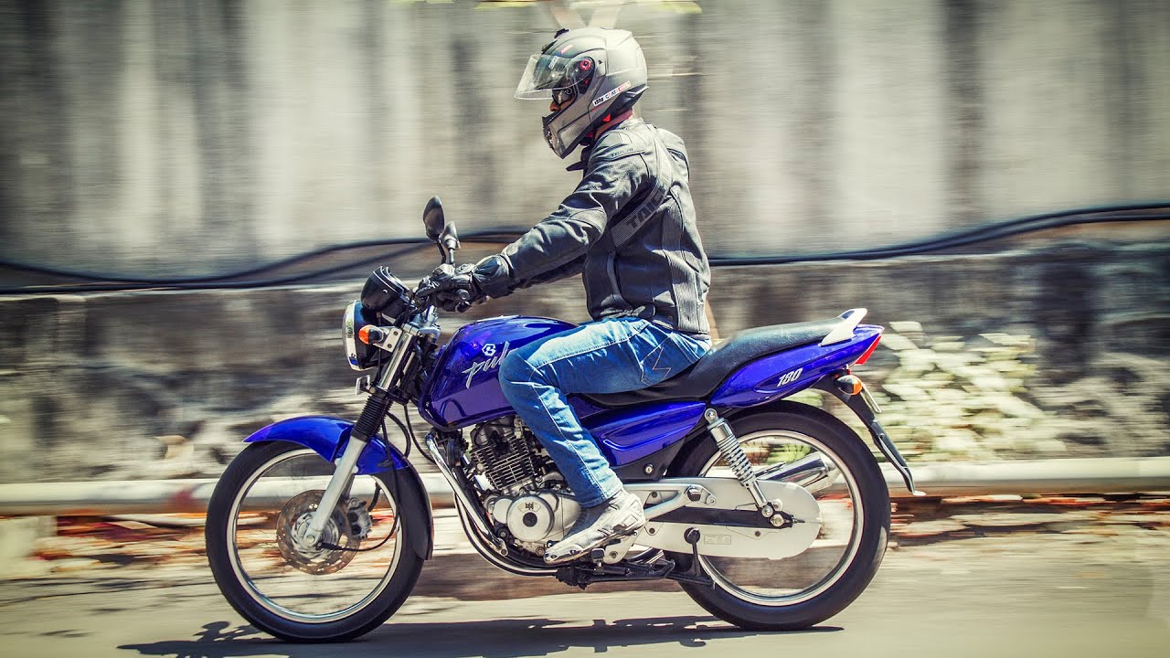 Bajaj Pulsar 180 Classic : Definitely Male!