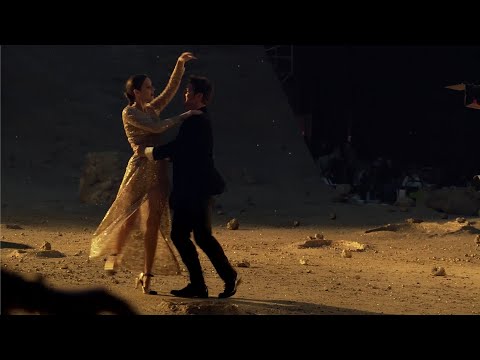 CHANEL N°5 Behind The Scenes: Reinterpreting the Dress for Marion Cotillard — CHANEL Fragrance