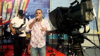 XEXÉU CANTA MARGARIDA PERFUMADA A PEDIDO DE ZÉ EDUARDO AP VIVO.mp4