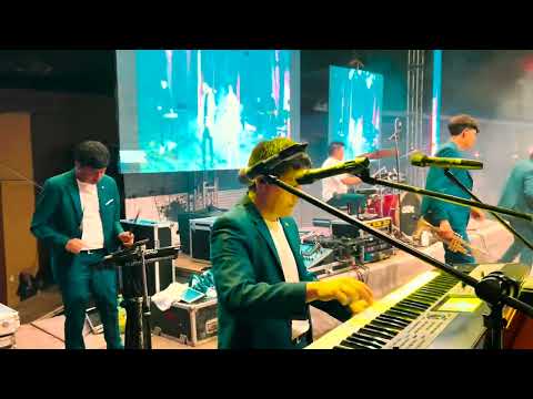 Dkdaz - Alguien Que Solía Conocer (En Vivo) 