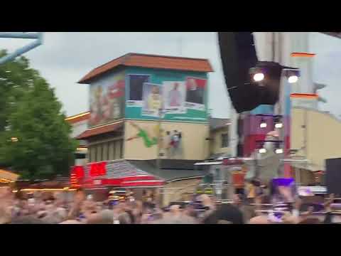 Chic featuring Nile Rodgers I want your love live in Stockholm 2022 @NileRodgersOfficial