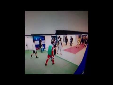 Brandao hits Thiago Motta