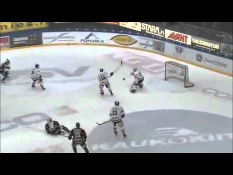 Atte Ohtamaa leikkaa itsensä suihkuun