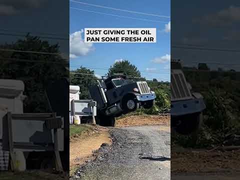 Rear-End Heavy: A Hill Climb Gone Wrong 🎢🛑