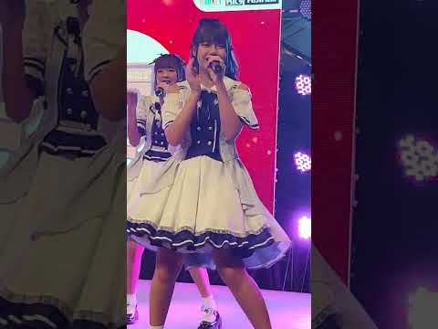 221225 (Eiweiw Fancam) The Glass Girls - หวานเย็น @ TGG Festival - The Market Bangkok