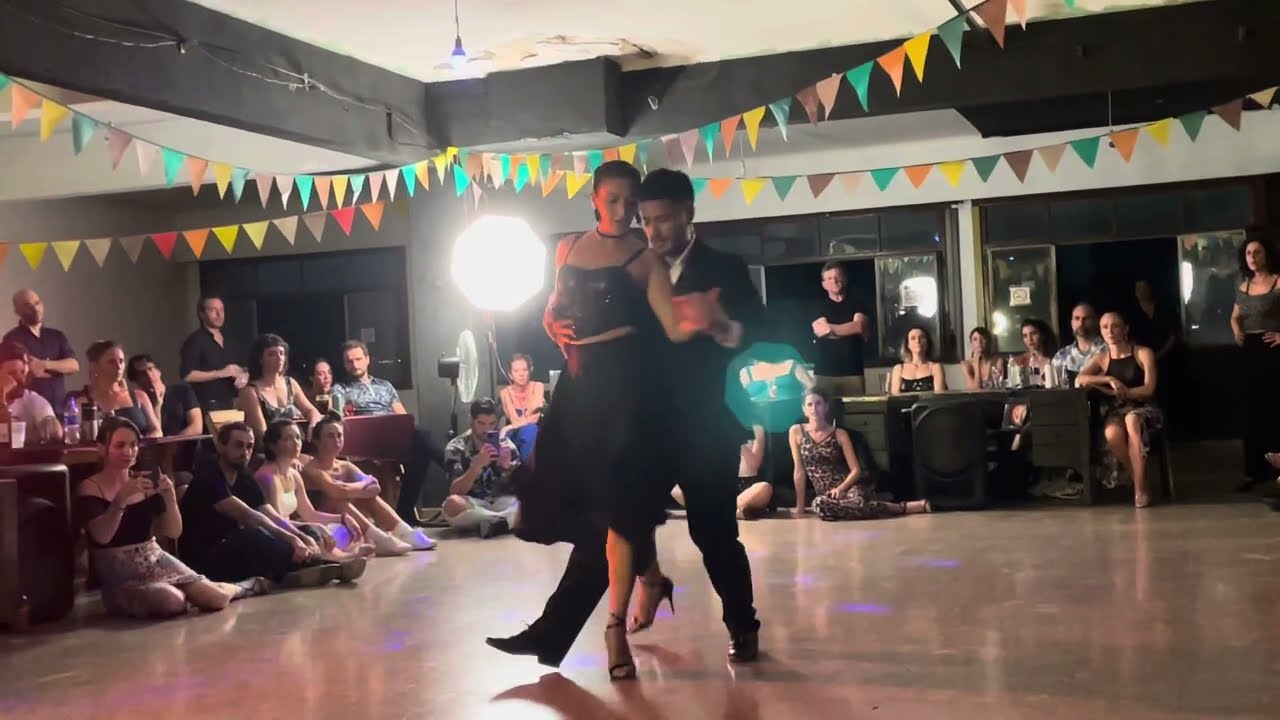 Video thumbnail for Lucas Carrizo & Paula Tejeda @ Práctica Sexto 6MAR25 | Subscribe🔔#tangoargentina #milonguerotv