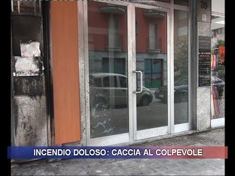 Incendio doloso, caccia al colpevole