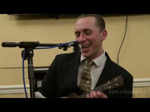 Ukulele Uff Trio @ Runcorn Folk Club 2019-11-11