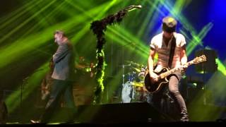 Loquillo - Que hace una chica como tu en un sitio como este - Marbella 09-06-16