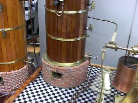 Kraftwerk mit zwei Dampfkessel im Verbund