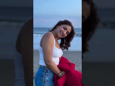 jiyaa Sankar injoy in beach 🏖️ #goa #marathi #4kstatus #jiyashankar #jiyafam #jiya #beach