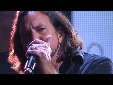 Comfortably Numb Roger Waters feat. Eddie Vedder@Sandy Relief Concert New York 12_12_12