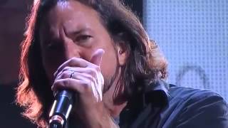 Comfortably Numb Roger Waters feat. Eddie Vedder@Sandy Relief Concert New York 12_12_12