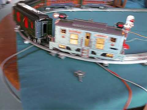 Dorfan loco 54 with Passenger train 285 (black green, crackled finish) MVI 8736