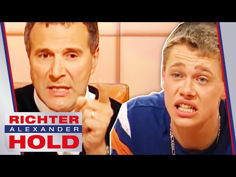Respektlos vor Gericht: Gangchef nervt den Richter! #Bullenklatschen | 1/2 | Richter Alexander Hold