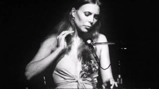 Joni Mitchell - You Turn Me On, I&#39;m A Radio (Live 1972)
