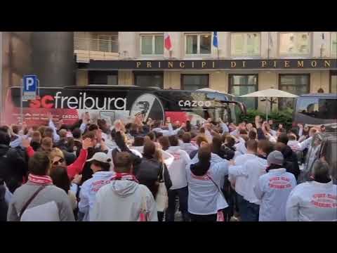 Freiburg Fans vor dem Spiel gegen Juventus Turin I Juventus - SC Freiburg I Europa League