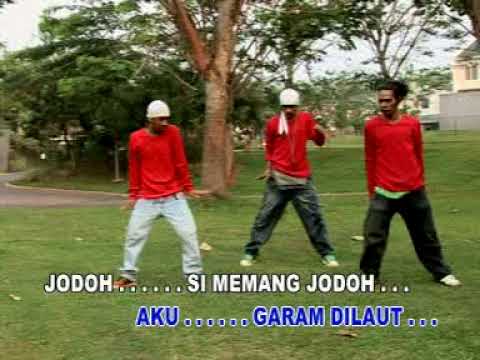 ADE AFI - ASAM DI GUNUNG