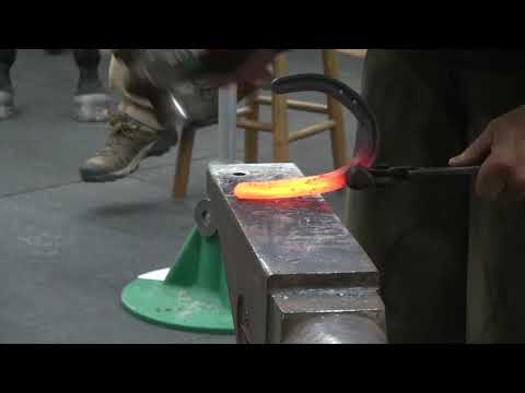 Slide 4 - Diamond Stall Jack Tall 58cm  (video)