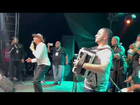 farid Ortiz - Francisco Sanchez - que Hago Con Mi Vida en Vivo