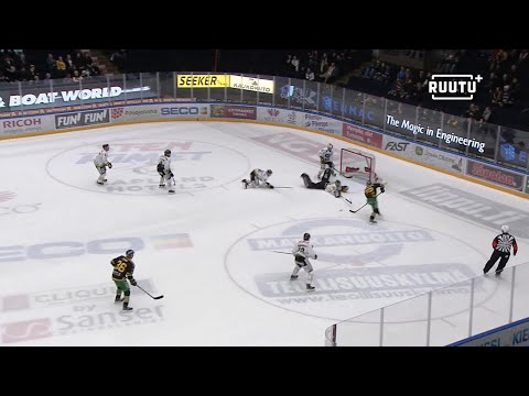 Jussi Rynnäs esitti yhden kauden upeimmista torjunnoista: huima venytys kenttämestarin erikoisen jäl