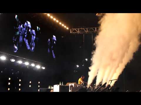 Tiesto - Don't Ditch (Marcel Woods) @ DC Armory 2011 (HD) 1080