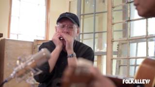 Folk Alley Sessions: Guy Davis & Fabrizio Poggi - "Hooray, Hooray These Women Are Killing Me"