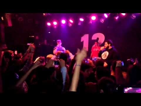 NIKONE EN MURCIA / SE COMPONE DE AMOR