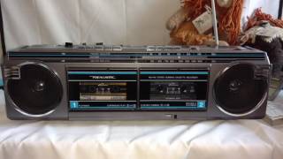 Realistic SCR-32 Vintage Radio BoomBox GhettoBlaster