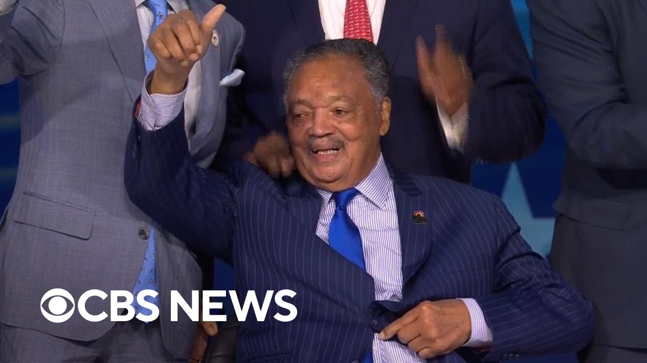 Jesse Jackson gets standing ovation at DNC