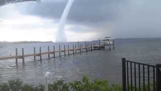 preview picture of video 'Water Spout Oldsmar Florida'