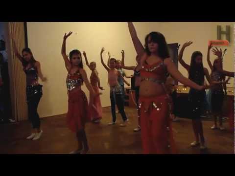 Láska v housce - břišní tanec [HD]