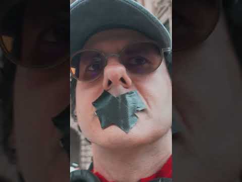 Aktivister jagar Christian Peterson