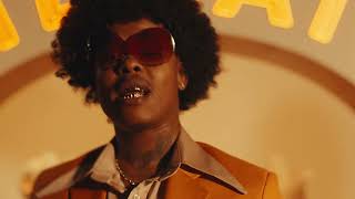 Video zu 'Lil Mama' ansehen