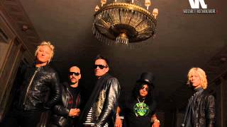 Velvet Revolver - 13. Loving the alien - Contraband (2004)