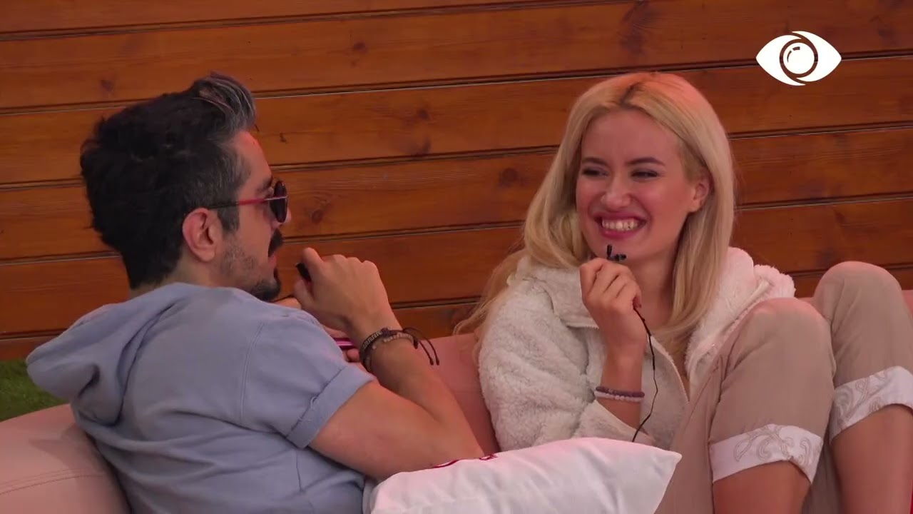 Motra jote është princeshë dhe ti je një plebe/ Dea-Amosit