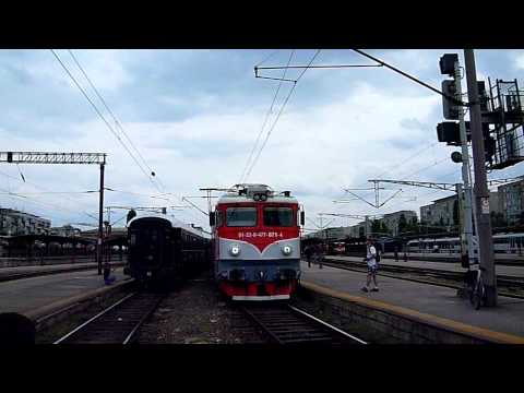 Locomotiva 91-53-0-477-871-4 placand din Bucuresti Nord cu IC 551