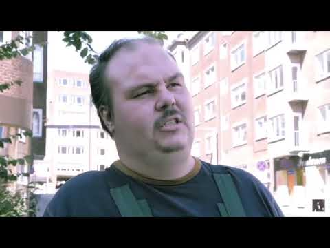 Tour de grillbar men denis siger kun pølserelateret ting