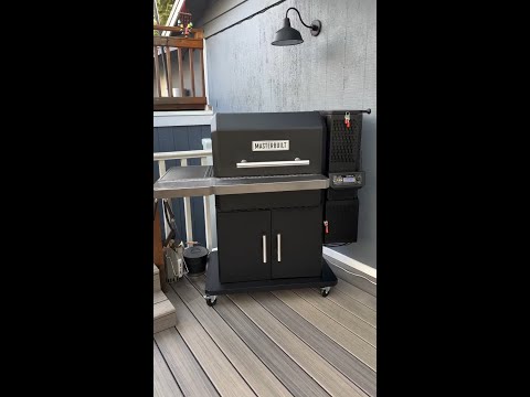 A look inside the Gravity 1150 Grill and Smoker