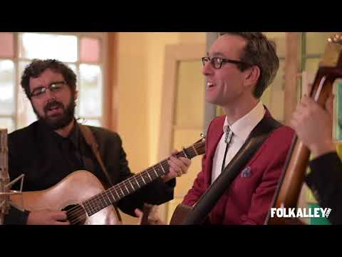Folk Alley Session: David Myles - "Santa Never Brings Me A Banjo"