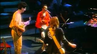 CSI       and the radio plays live @ Acoustica Videomusic