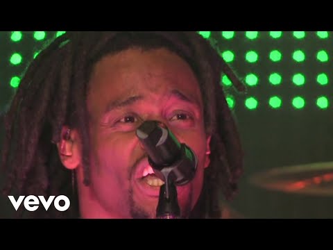 Videoclip de Clube Da Esquina N° 2 (Ao Vivo) — Cidade Negra