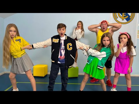 JEDER LIEBT Kamil? 😍 Beliebte Schulmädchen konkurrieren um das Herz eines Teenagers | Serie 18