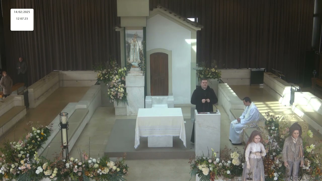 Terço a Nossa Senhora de Fátima desde a Capelinha das Aparições 14.02.2025