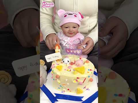 it's Leen's  birthday last year, have you spend the time with us?