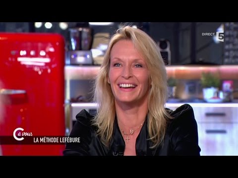 Estelle Lefébure sur ses années "top model" - C à vous - 26/03/2015