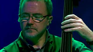 CELTIC THUNDER X - ' PHIL THE FLUTERS BALL'