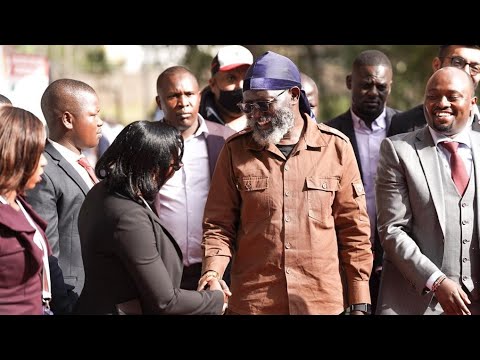 Prof. Wajackoyah arrives with his wife at the presidential debate venue