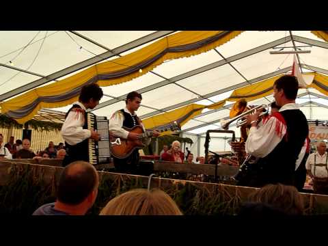 Lipizzaner Reitermarsch - Mladi Korenjaki